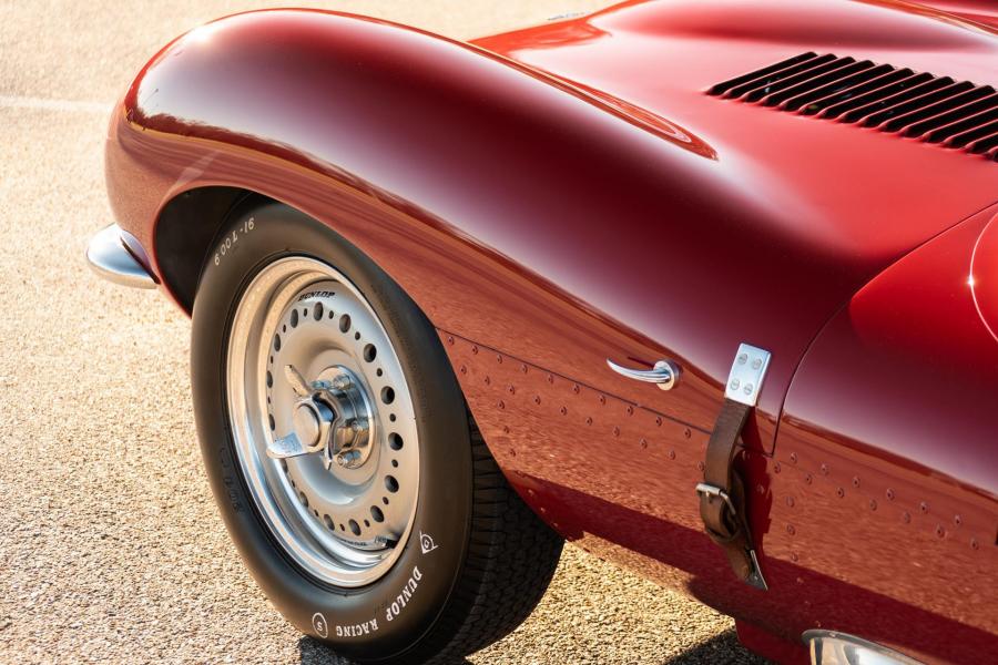 Детали экстерьера Jaguar XKSS Re-Creation by Tempero 1957 года  (фото 18 из 114)